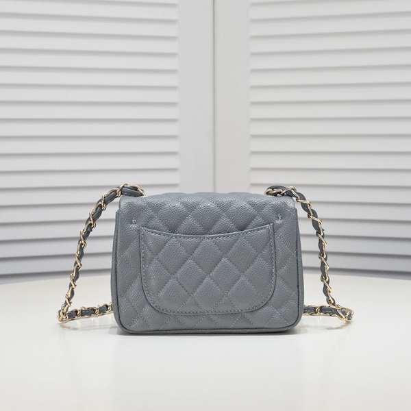 シャネルバッグ側面デザイン